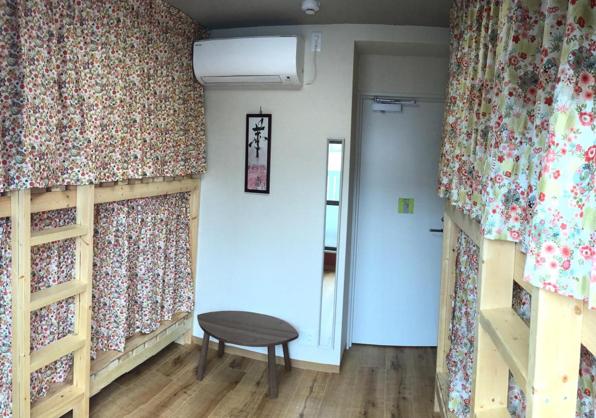 Guesthouse Yours Osaka Exterior photo